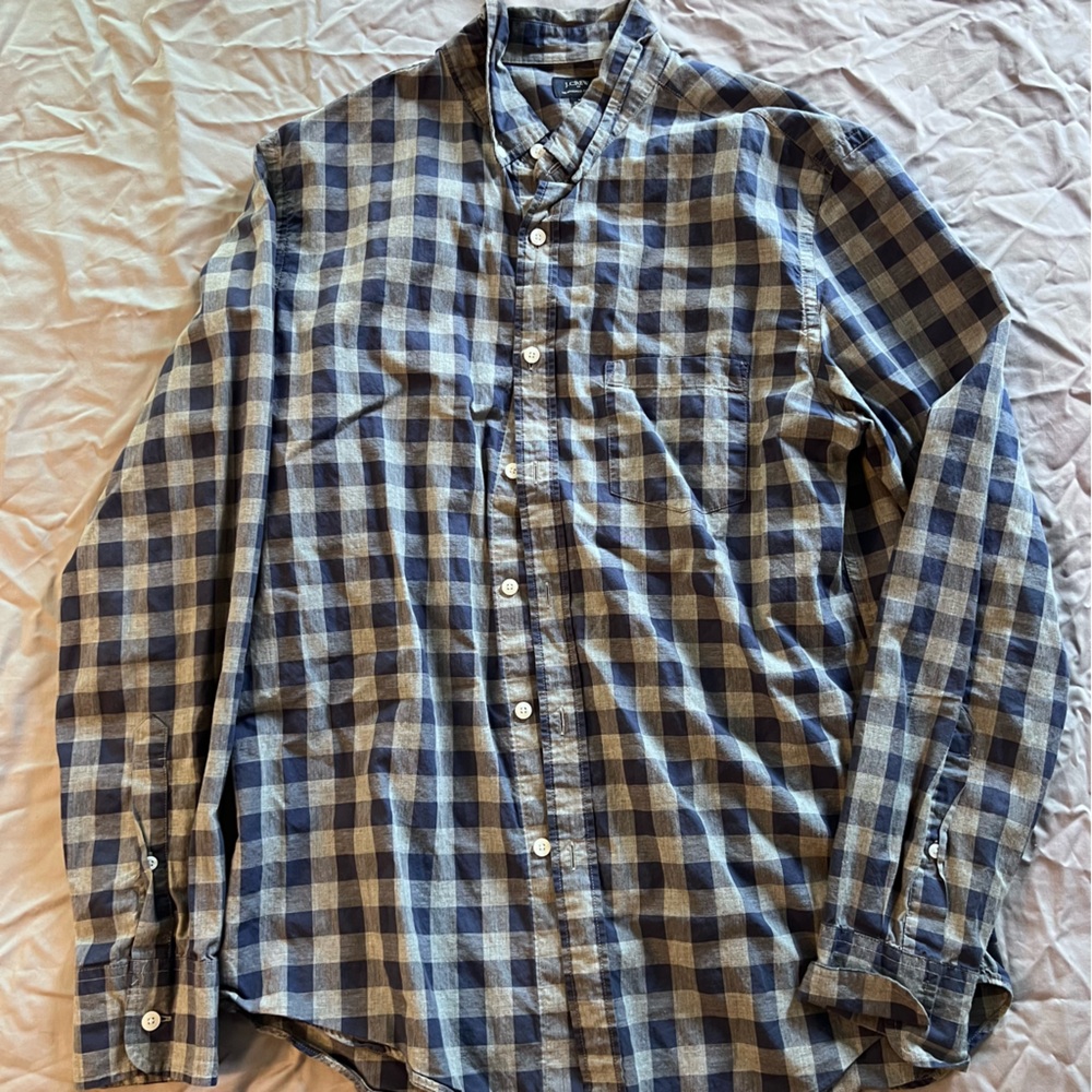 Men’s Slim Fit Medium J Crew Long Sleeve Button Down